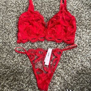 NEW Victoria’s Secret Red Lace Lingerie Set Bralette M-DD / Panty XL